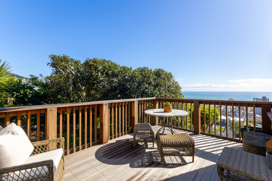 1 Bedroom Property for Sale in Sea Point Western Cape
